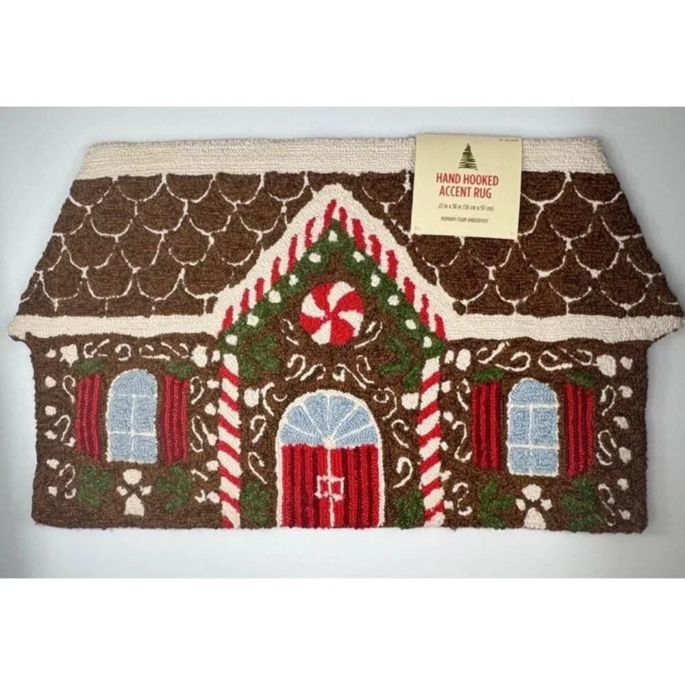 Christmas Gingerbread House Rug Hand Hooked Carpet Memory Foam Padding 22” x 38”